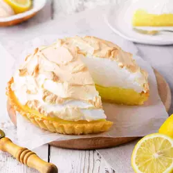 easy-lemon-meringue-pie-1665109_hero-02-e51ece14bf294ff2a2fac96c477b7916-1669861046.webp