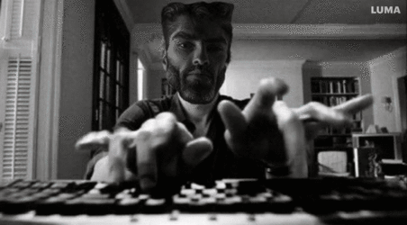 1748630033851d.gif