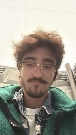 22-what-do-i-do-with-my-facial-hair-v0-ir0q1pp4hzaf1.webp
