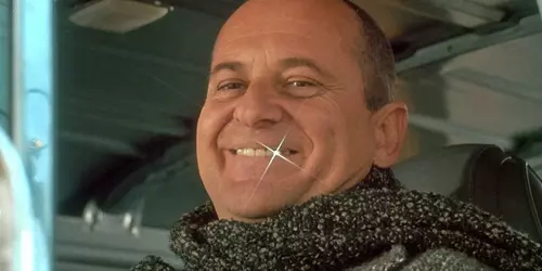 home-alone-joe-pesci-harry-gold-tooth-3992355182.webp