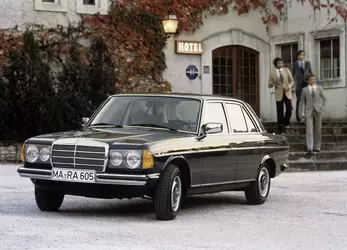mercedes-benz-celebrates-40th-anniversary-of-the-legendary-w123-e-class_5.webp