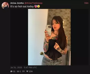 1950976679146561669.webp
