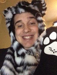 jyfurry2.JPG