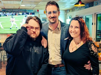 2cucks1cunt.jpg