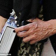 Madonna_Claws
